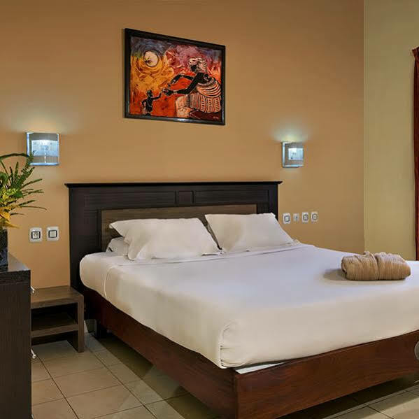 Dunia Hotel Ouagadougou Loumbila Екстер'єр фото