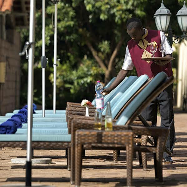 Dunia Hotel Ouagadougou Loumbila Екстер'єр фото