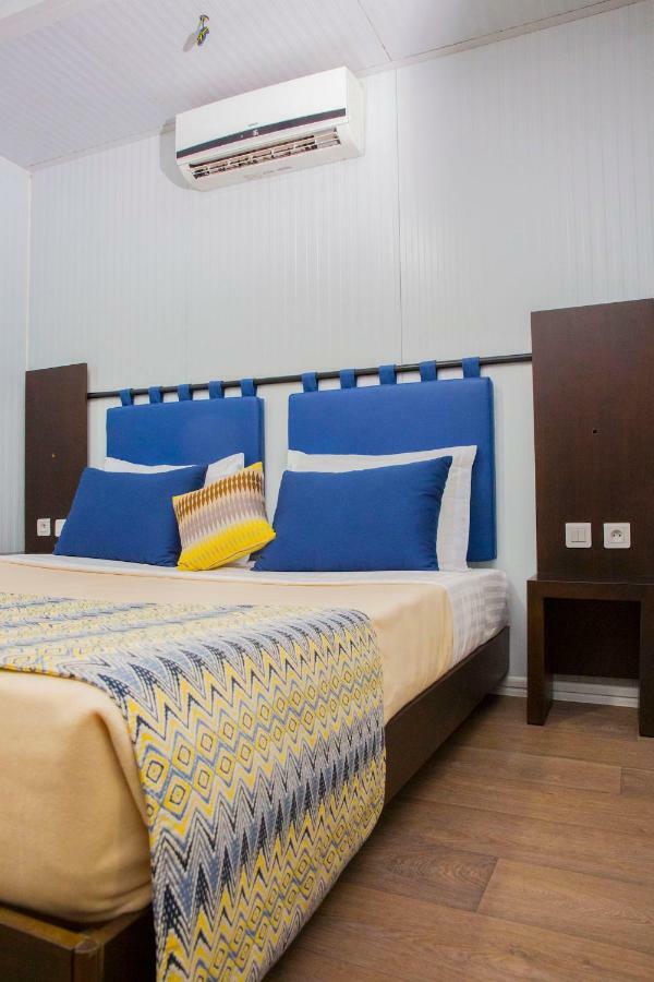 Dunia Hotel Ouagadougou Loumbila Екстер'єр фото