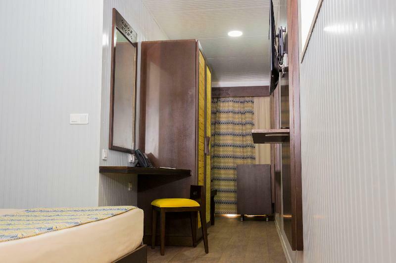 Dunia Hotel Ouagadougou Loumbila Екстер'єр фото